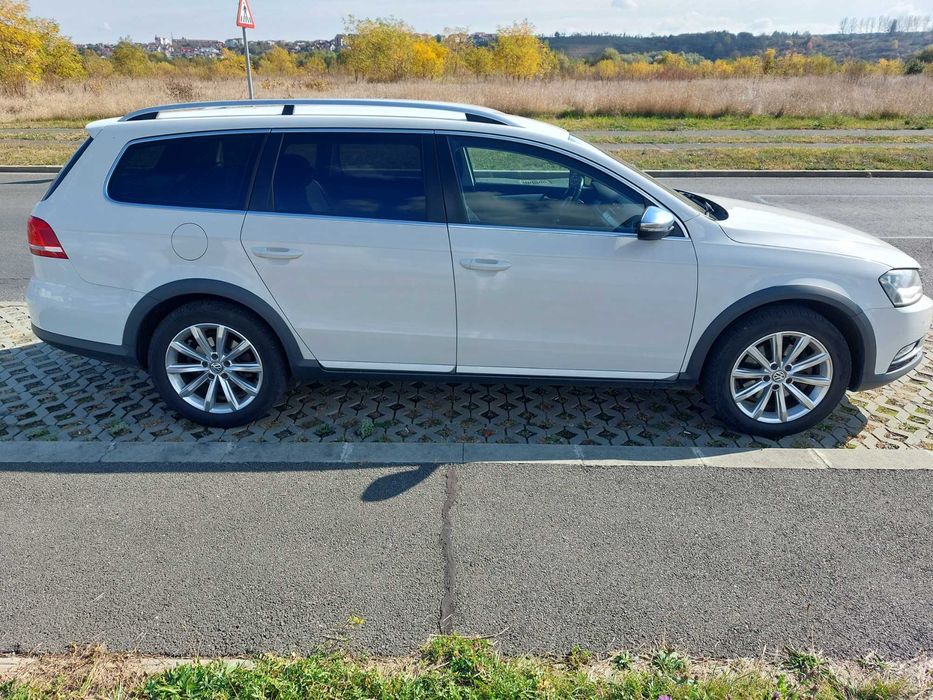 VOLKSWAGEN Passat Alltrack 2014 — imagine 3
