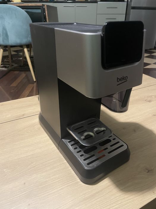 Espressor Beko Caffee Experto in stare excelenta