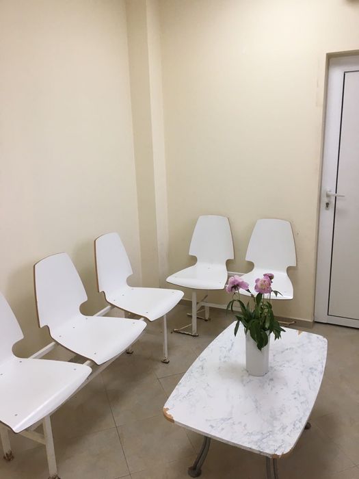 Давам под наем лекарски кабинет