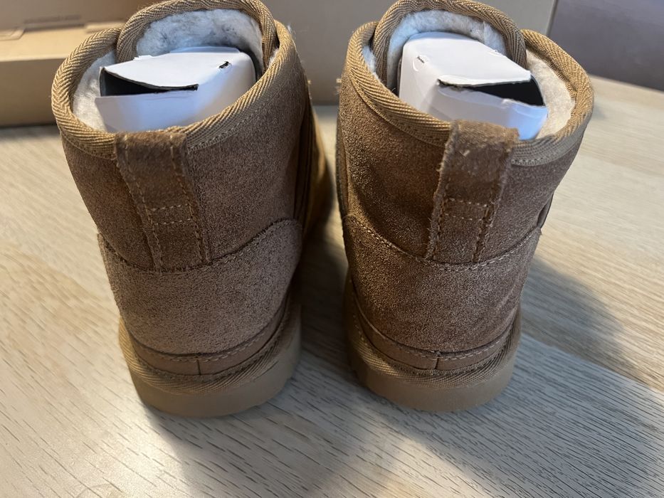 UGG Боти Neumel с вълнена подплата и велур 35 номер