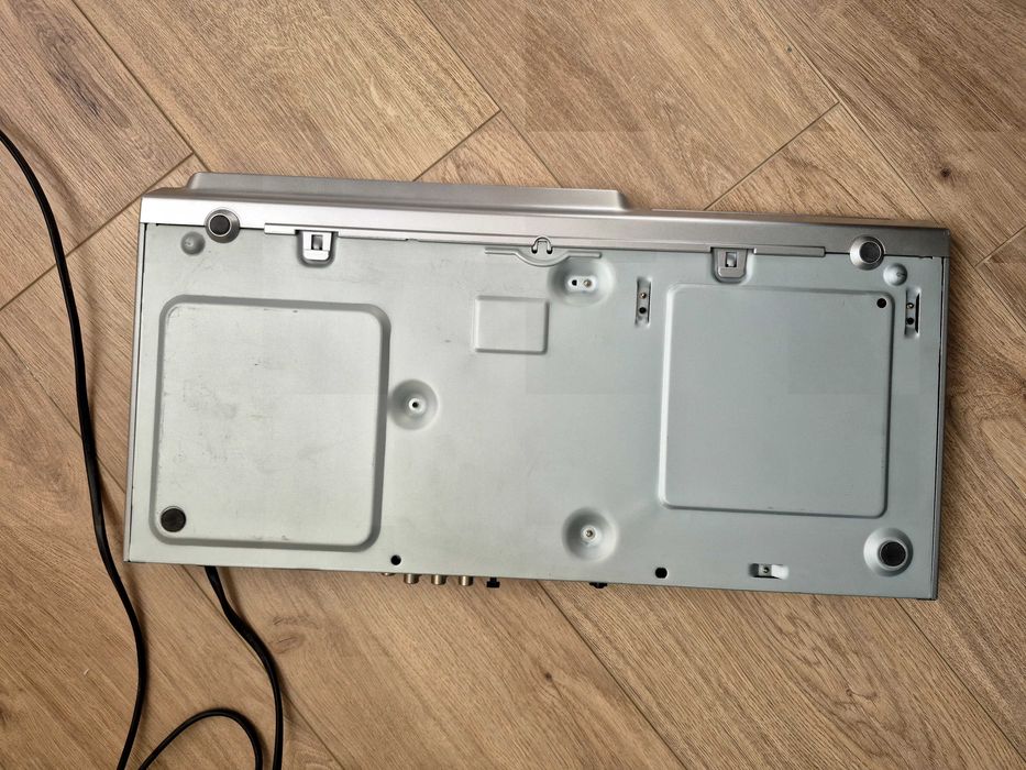 DVD плейър Samsung DVD-P355 с оригинално дистанционно