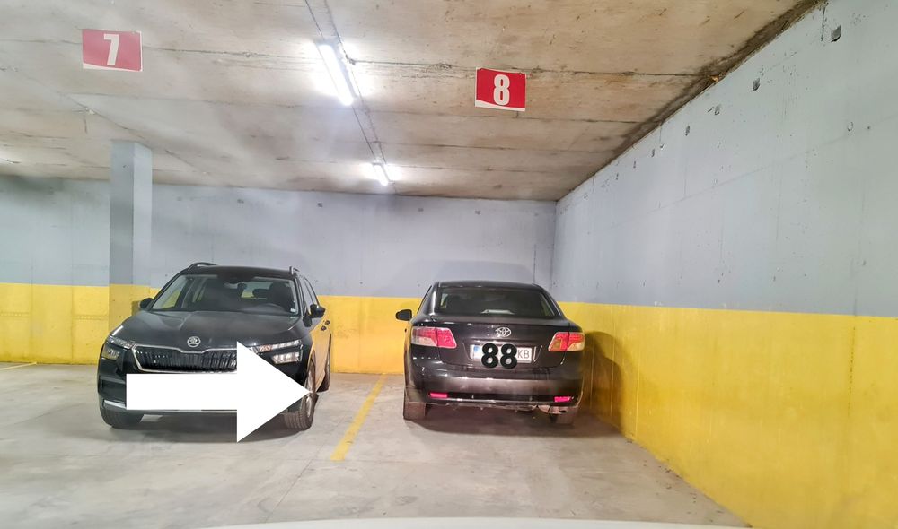 Дава се под наем Гараж / Паркомясто в с. Юруково, Област Благоевград - 13 кв.м за 102 € - Снимка #1