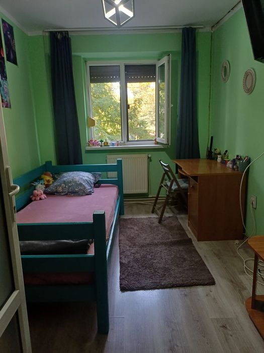 Vand apartanement URGENT