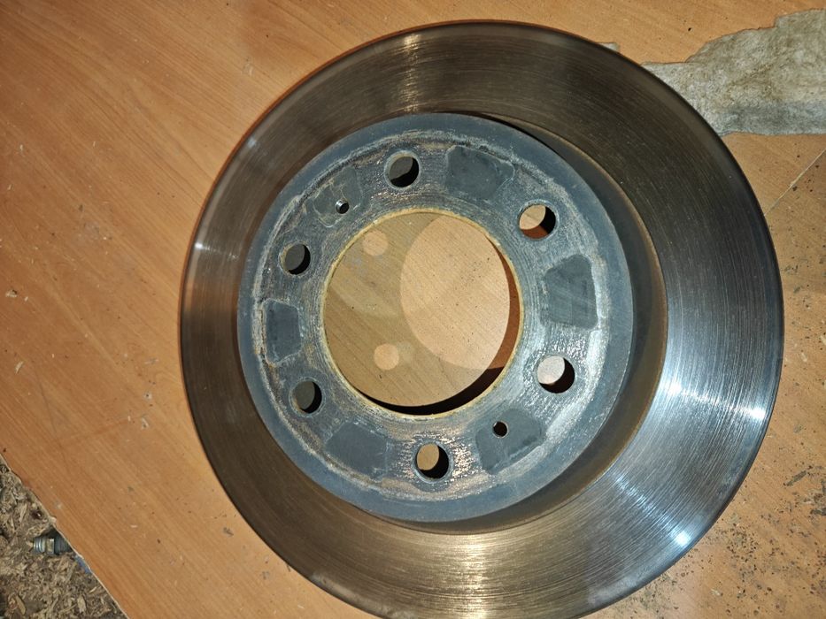 Тормозные диски Toyota LC 300