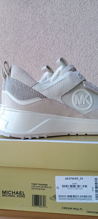 MICHAEL KORS оригинални маратонки нов модел