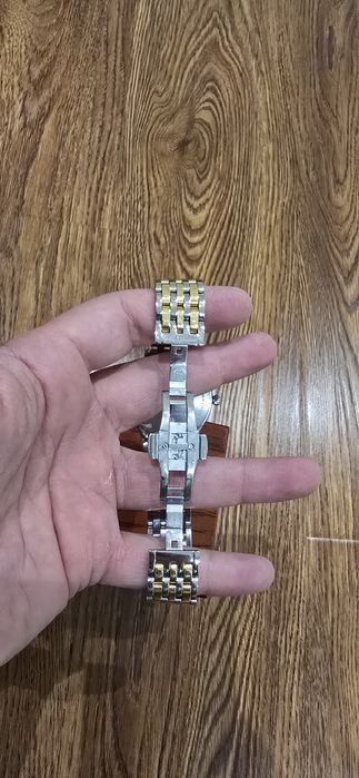 Швейцарские часы "Maurice Lacroix"