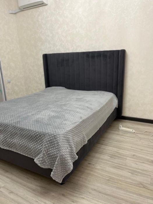 Продам двухспальную кровать