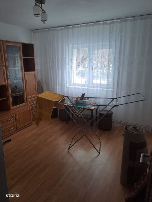 Apartament 3 camere, 68 mp, etajul 1 - zona Dumbrava Nord
