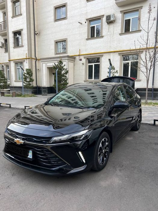 Monza 1.3 turbo 2023 qora benzinda