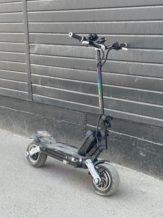 Dualtron thunder 1 white black