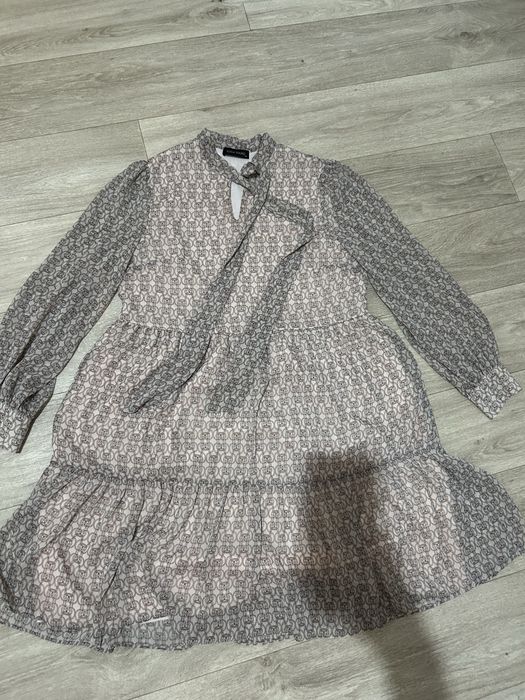 Продам платье женское