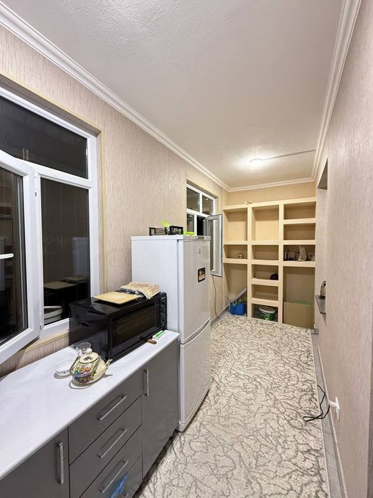 Яшнобод тумани Иззат новастройкада ижарага квартира бор