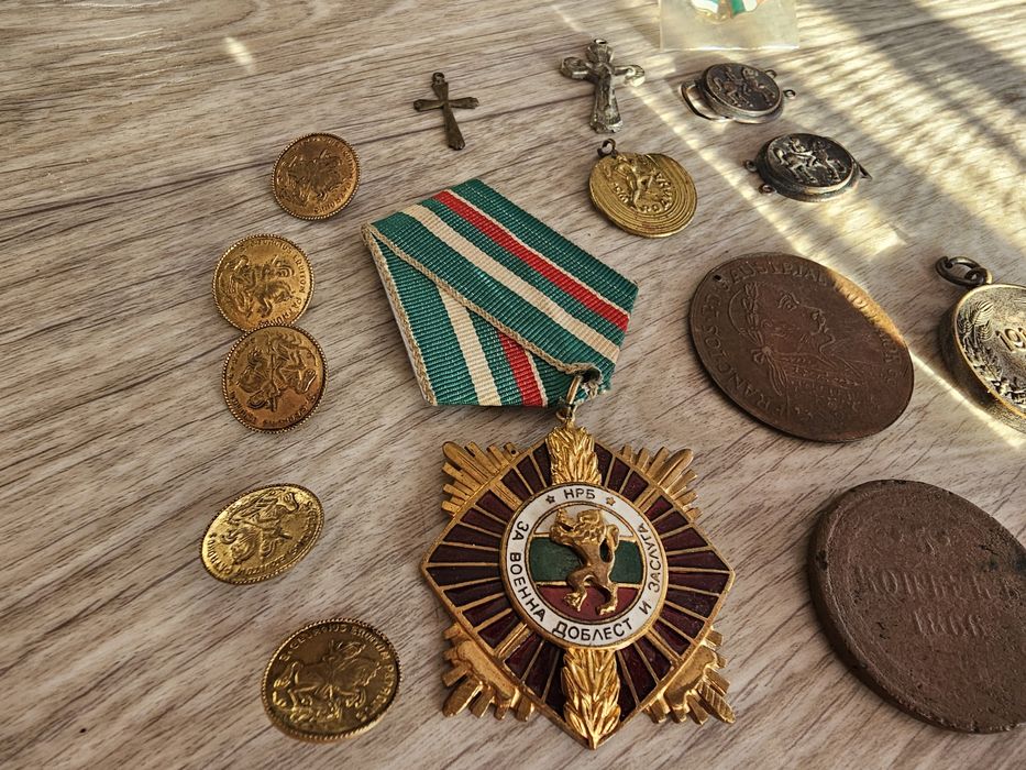 Лот неща от миналото