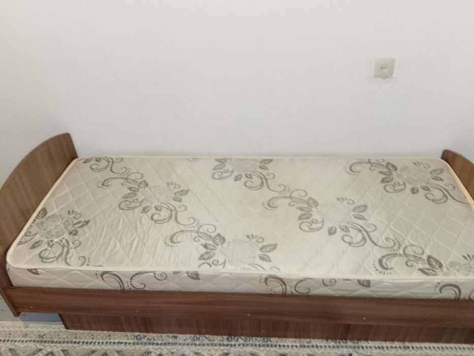 Кровать односпальная