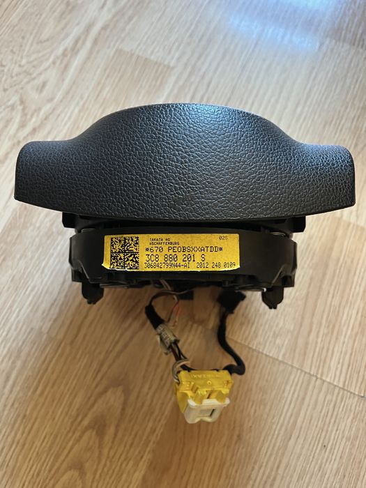 Airbag Vw Passat B7, Golf 6 и други, два модела