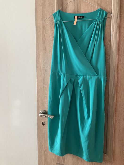 Дамска рокля