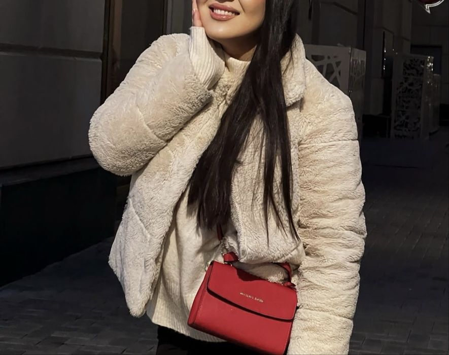 Короткую шубку Zara