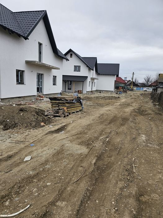 Se vinde casa p+m in Letea veche