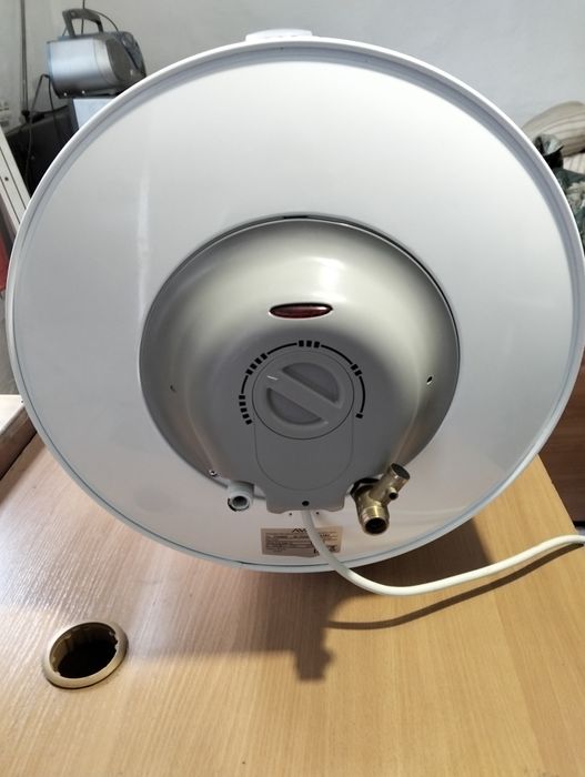 Продам обогреватель воды  AVA  новый