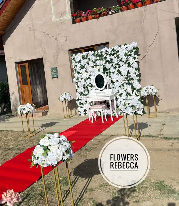 DE VÂNZARE – Aranjamente elegante pentru nuntă