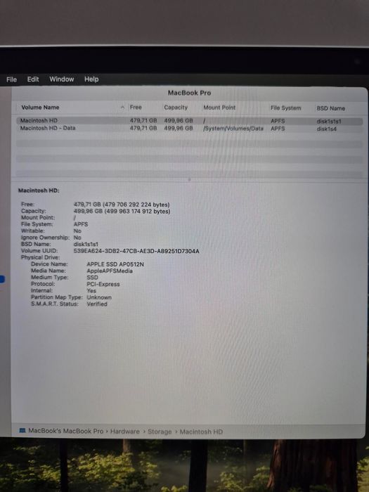 MacBook Pro 16" Intel i7 6-core 2,6GHz 500GB SSD 16GB RAM AMD Radeon