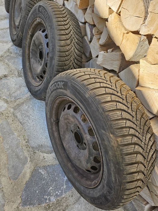 Зимни гуми Hankook с железни джанти 185 65 15