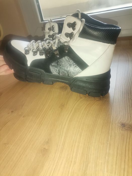 Дамски спортни боти с черни подметки/ Дамски боти Calvin Klein естеств