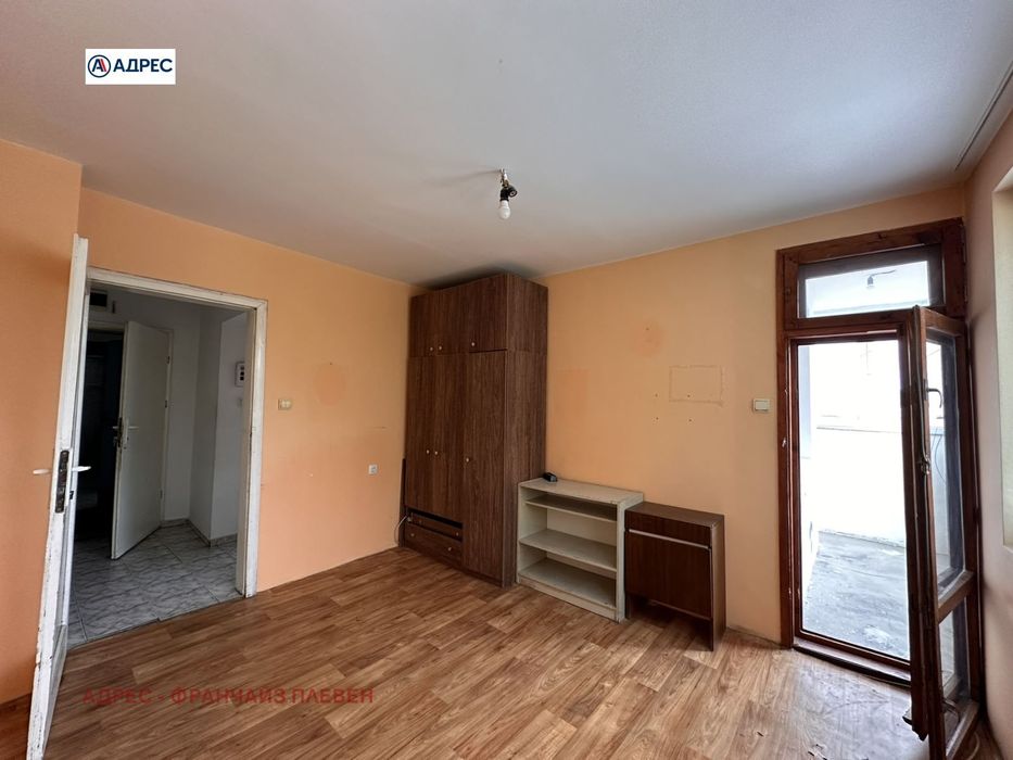 Продава се Едностаен апартамент в Плевен, Сторгозия - 46 кв.м за 2174 €/кв.м - Снимка #1