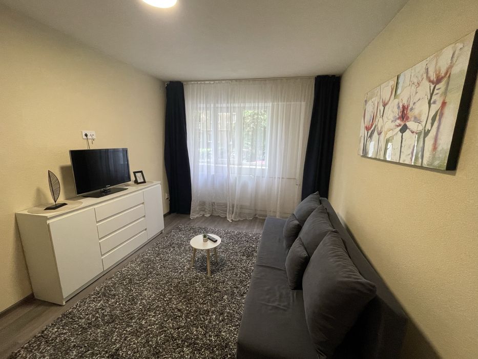Garsonieră modernă de închiriat – Ploiești, Bd. București