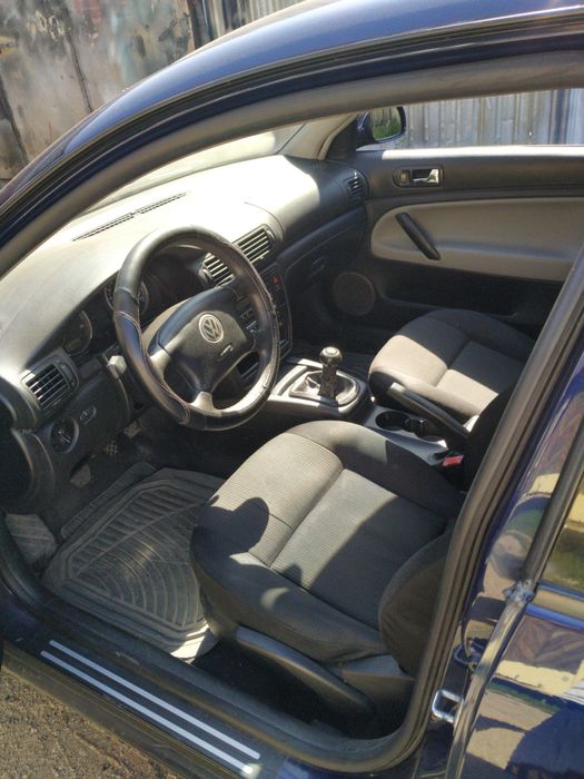 Продам Volkswagen Passat 2001 г.