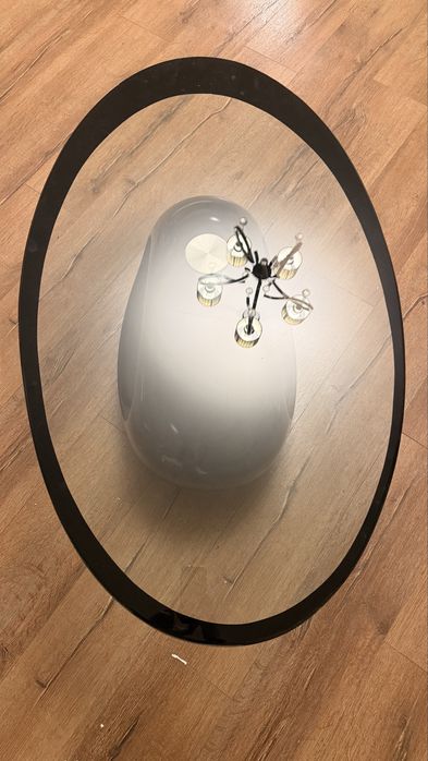 Стъклена холна маса