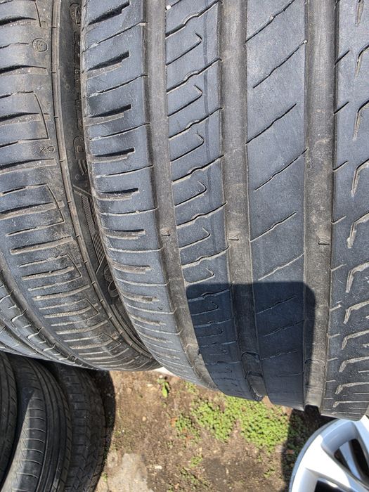 2 бр. летни гуми 255/40/19  Barum DOT 0222 6+ mm