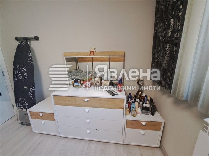 Продава се Тристаен апартамент в Варна, Възраждане 1 - 109 кв.м за 2065 €/кв.м - Снимка #8