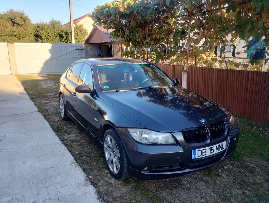 Bmw e90,318i,260.000 km