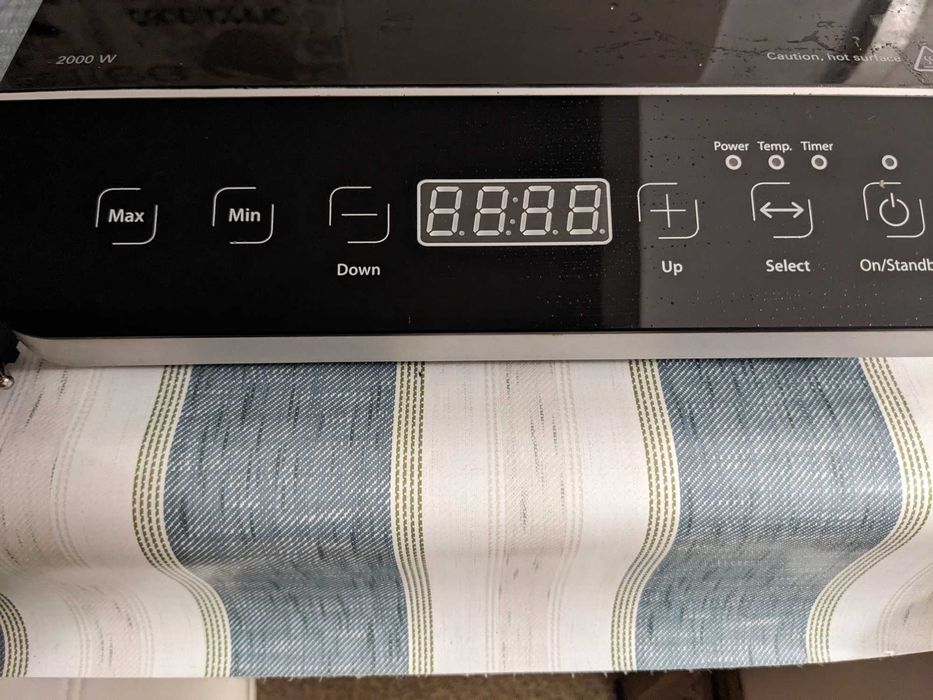 Plita electrica cu inductie CASO - 2000W putere maxima/ajustabila.