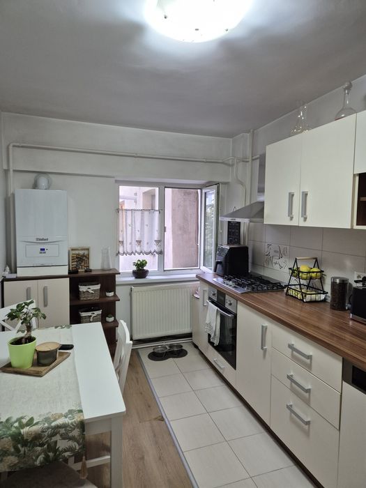 Apartament 3 camere