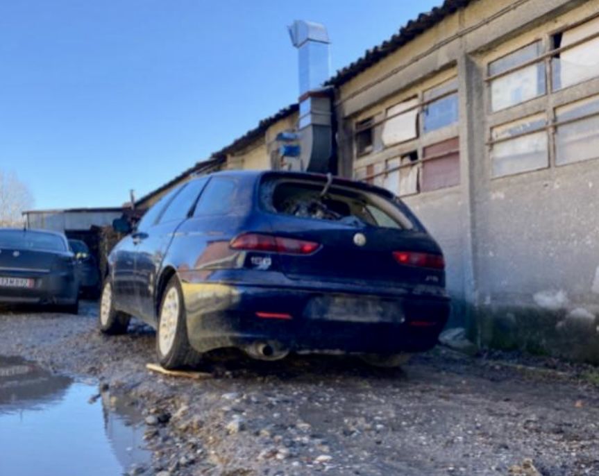 Alfa Romeo 156 на части!