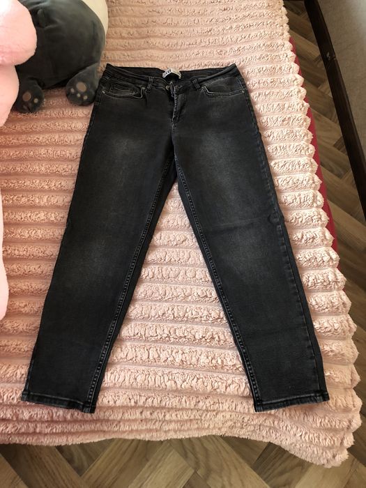 Джинсы . 3 пары отдам