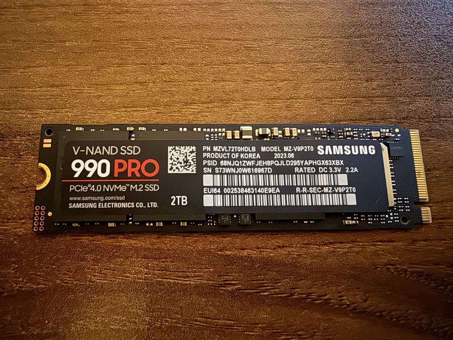 Samsung 990 pro NVMe