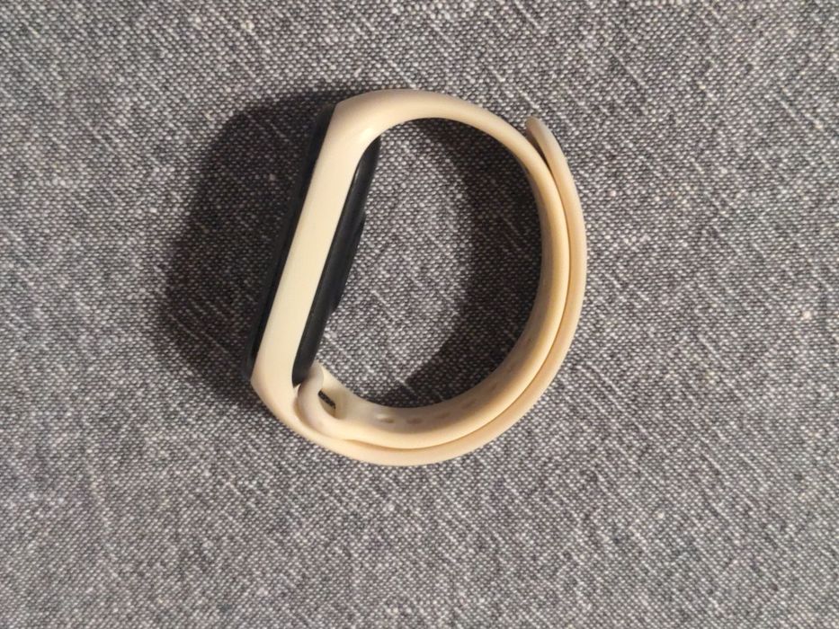 Xiaomi Mi Band 7 за смяна на батерия + каишки