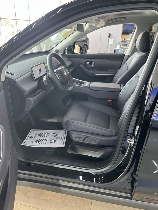 Leapmotor C16 280km Gibrit Full Qora/qora