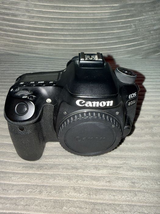 Echipament foto Canon 80D 600D Sigma