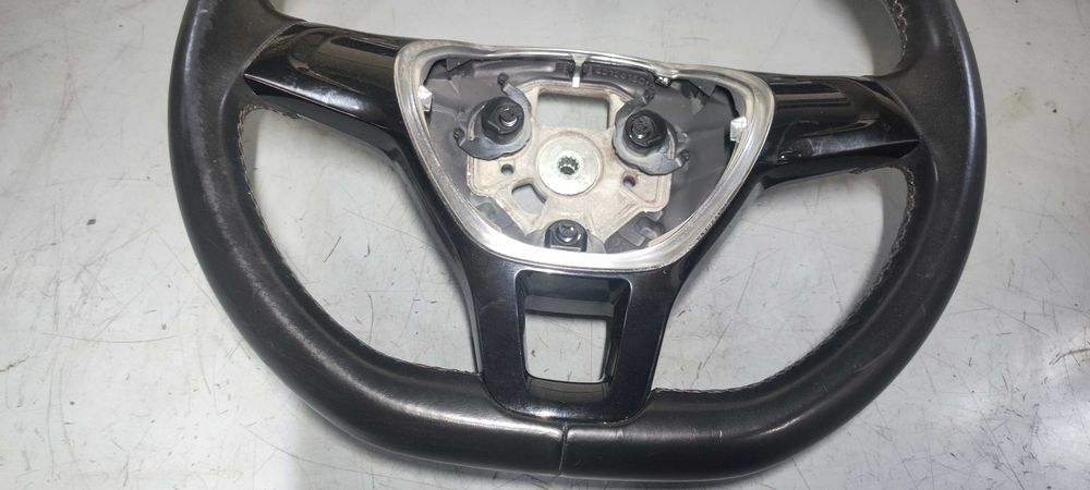 Volan volkswagen vw touran 2 2015-prezent