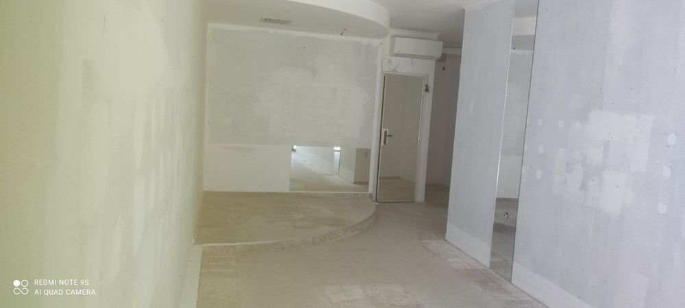 Дава се под наем Магазин в Бургас, Възраждане - 35 кв.м за 2550 € - Снимка #9