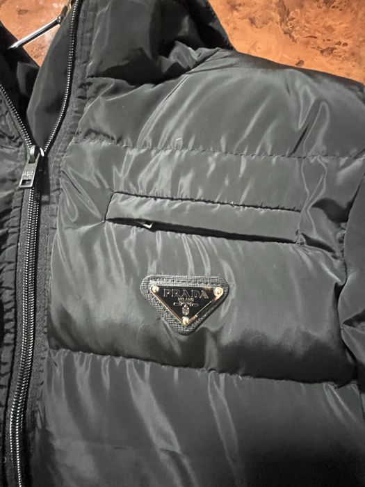 Куртка prada оригинал S размер