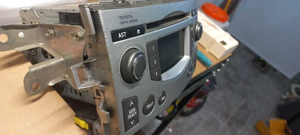 CD радио система за Тойота Версо