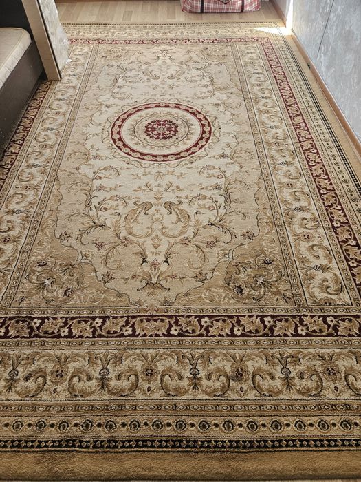 Продается ковер 4 на 2,5 м