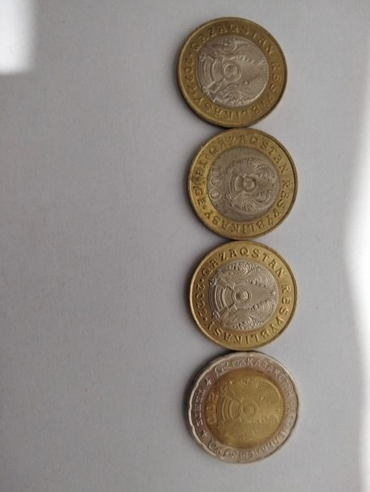 Манета сатылады. Әр бірі 7000 тг.