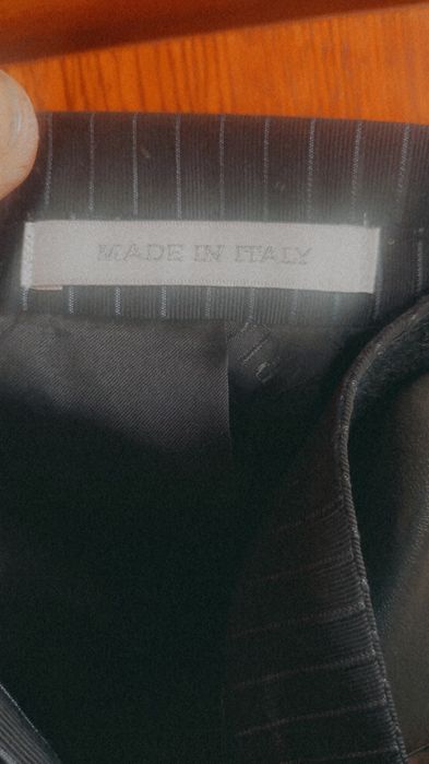 Vand costum nou Carlo Pignatelli