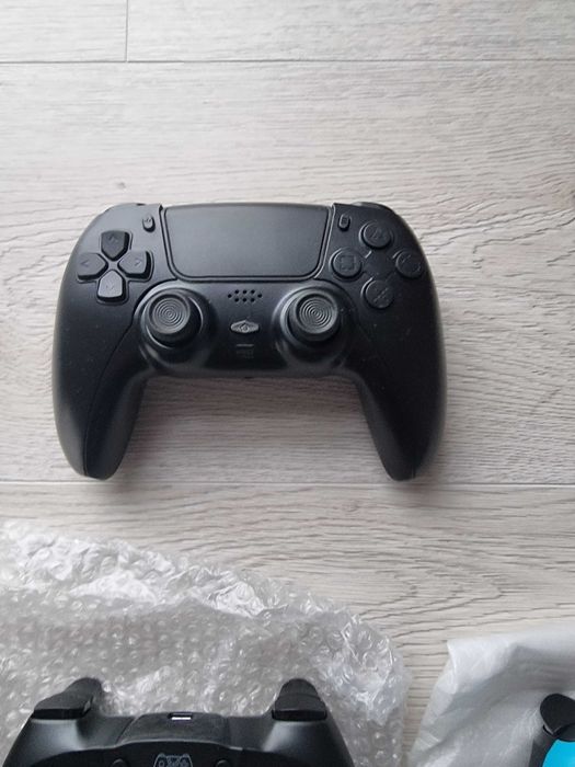 Controllere gaming, manete, gamepad joystick PS4, PC, Nintendo Switch